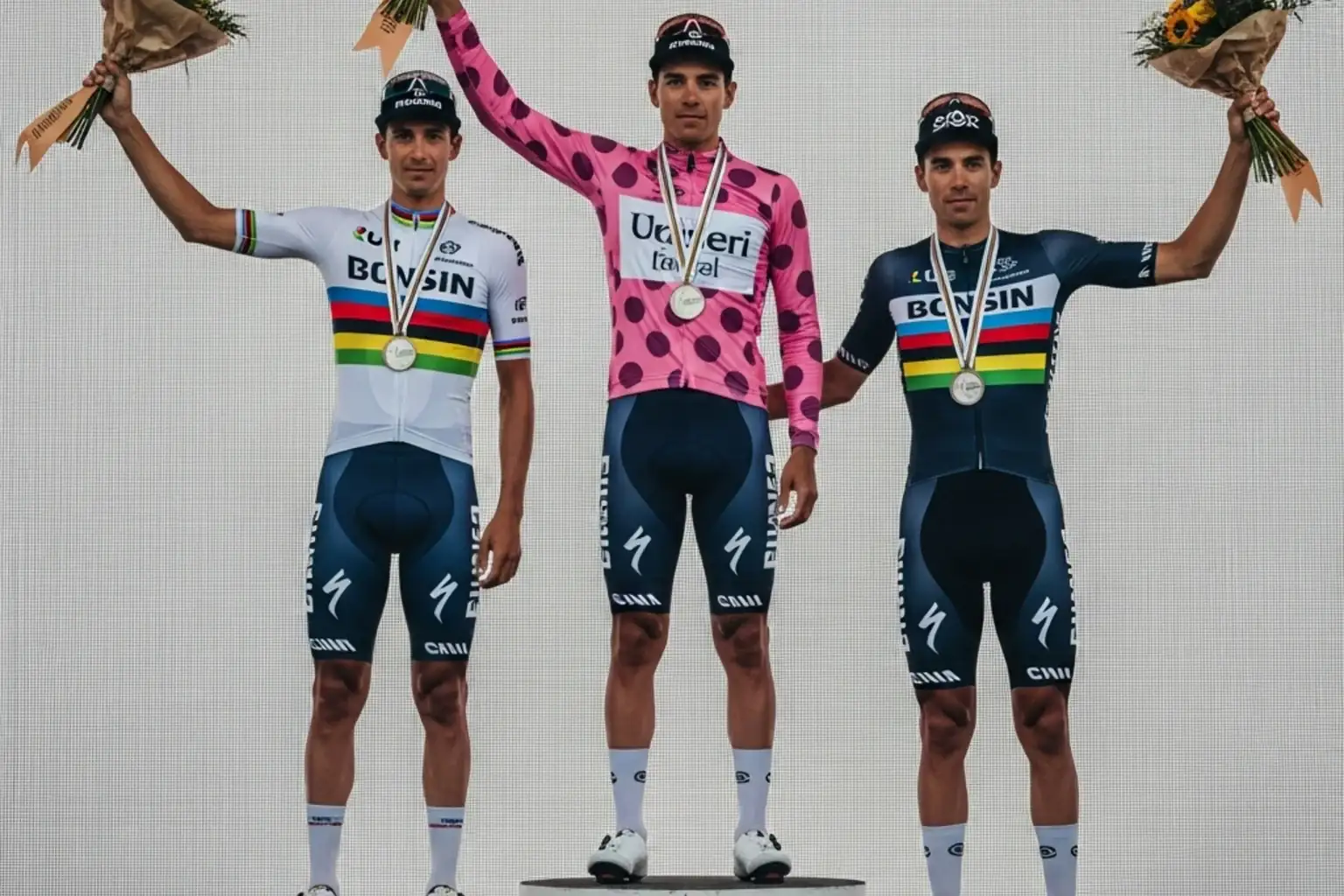 podio-piazzamenti-scommesse-ciclismo-img